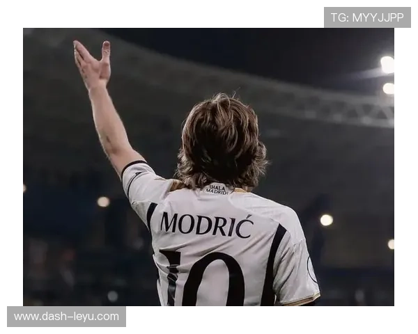 金发闪耀绿茵场 十大金发足球巨星风采大盘点